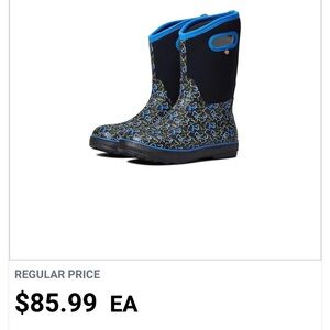 Bogs snow boots size 1 black & blue